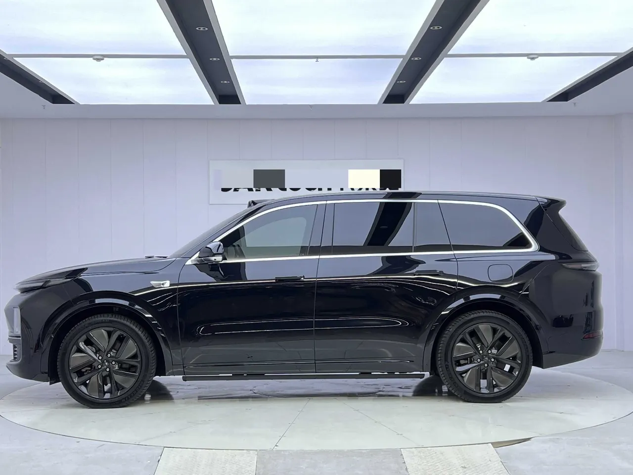 Li 2024 L9 Ultra automatic gear 3