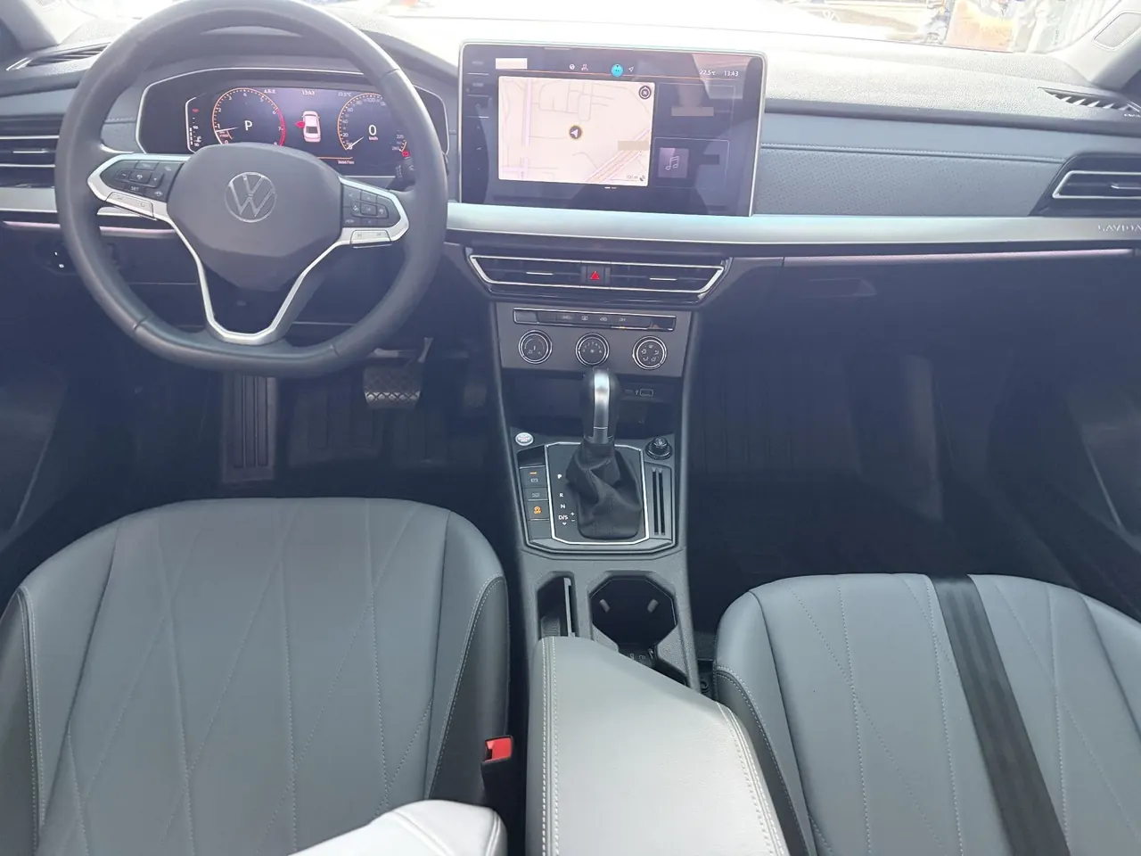 Volkswagen 2024 LaVida 1.5 Star 5 Million Edition Automatic Gear 4