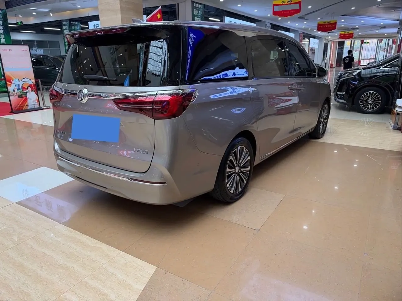 Buick 2023 GL8 ES Lu Zun 48V 2.0T 653T Smart Flagship Automatic Gear 4
