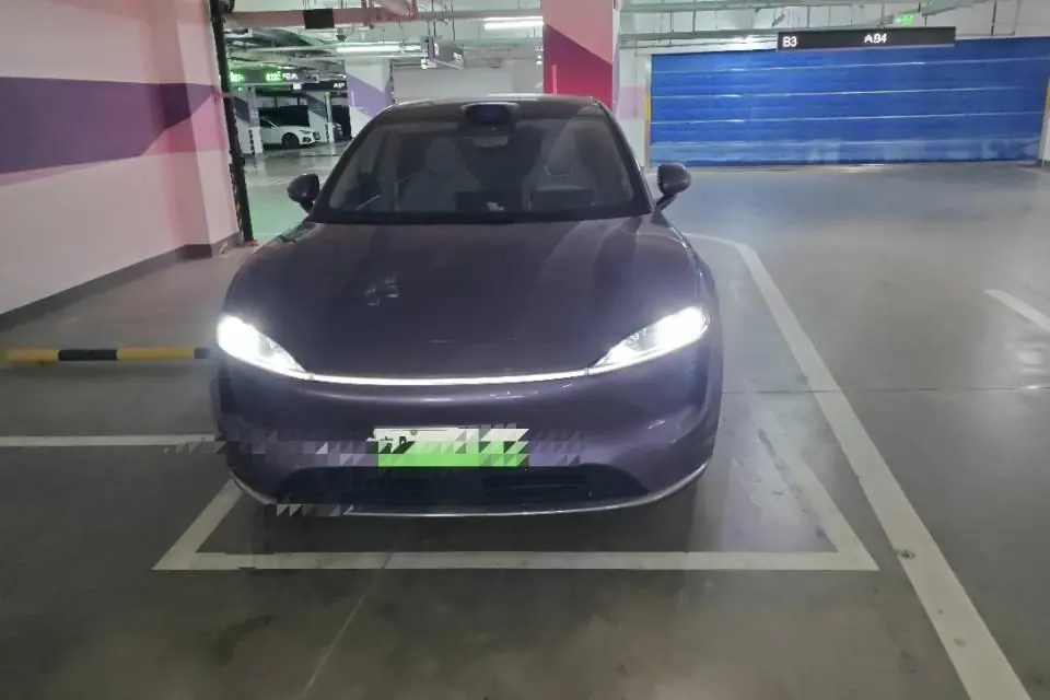 Intellectual 2024 R 7 736km UItra automatic gear 2