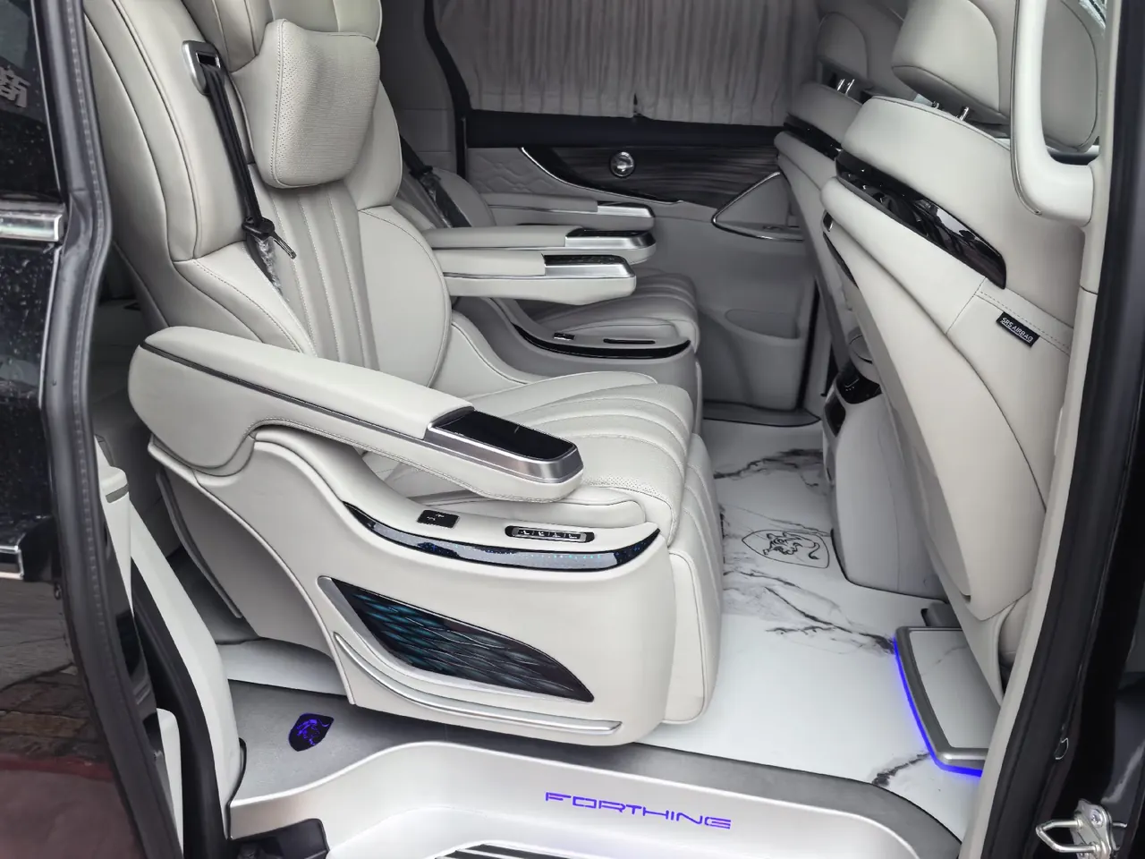 The popular 2026 xinghai V9 1.5TD 200km enjoy version of the seven-seat top camper automatic gear 9