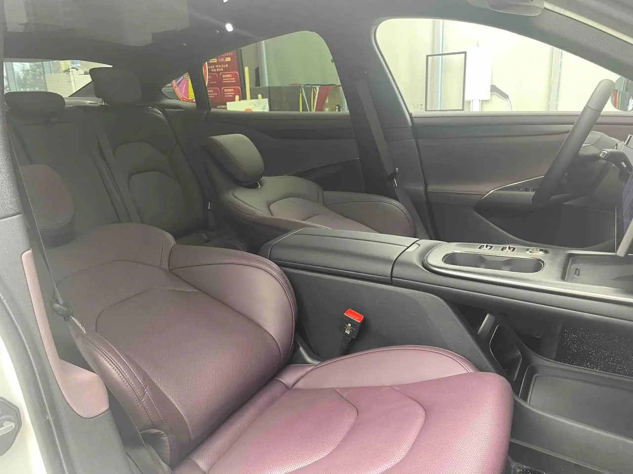 MI 2024 SU 7 700km Rear Drive Long Endurance Smart Driving Edition Automatic Gear 10