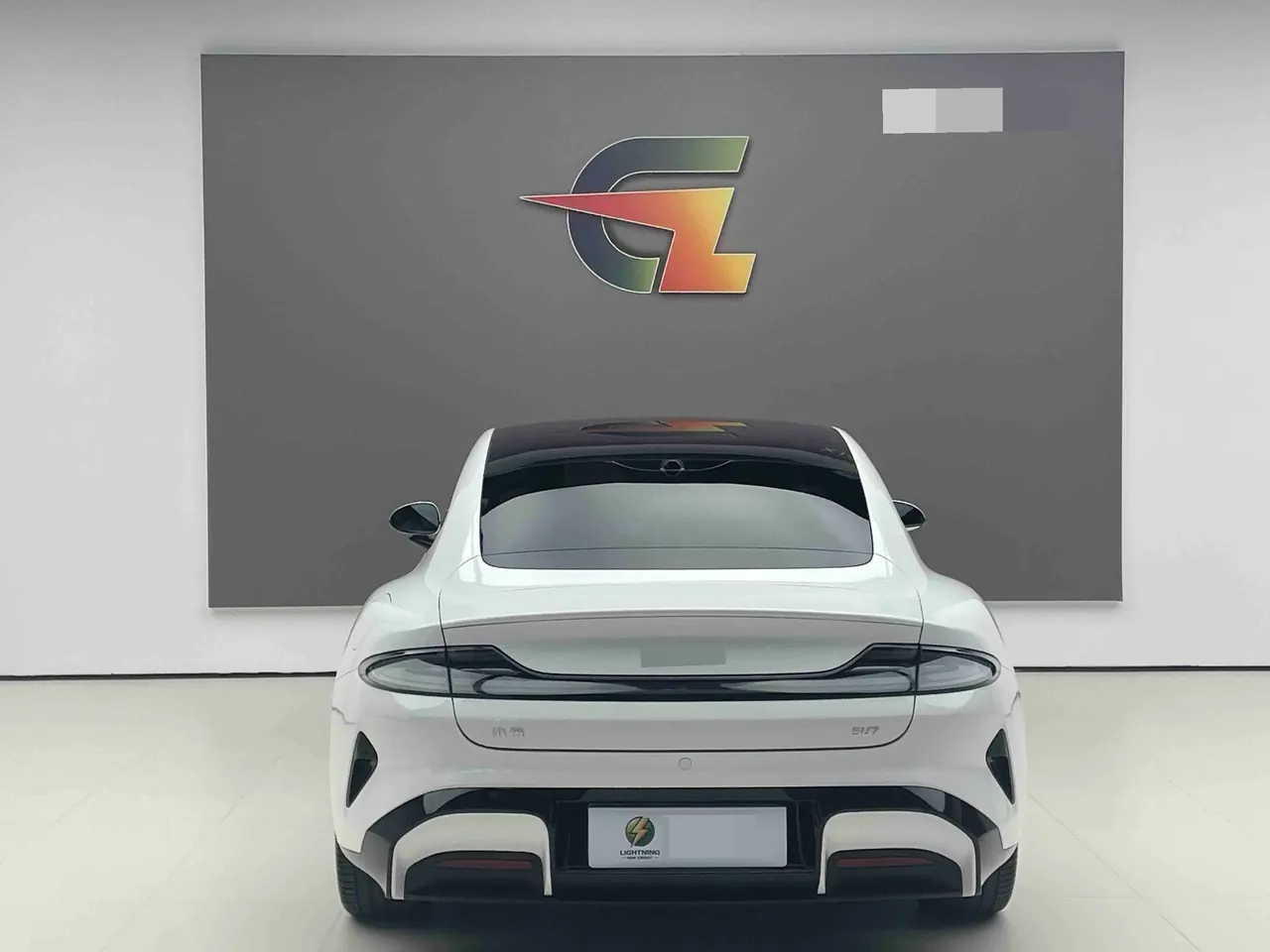 MI 2024 SU 7 700km Rear Drive Long Endurance Smart Driving Edition Automatic Gear 6