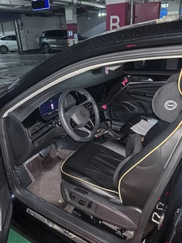 Volkswagen 2024 Passat 2.0TSI 330TSI Star Elite Edition Automatic Gear 5