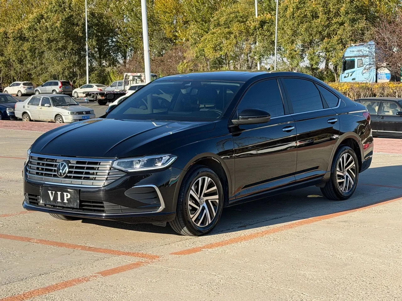 Volkswagen 2024 LaVida 1.5 5 Million Edition Automatic - View 1