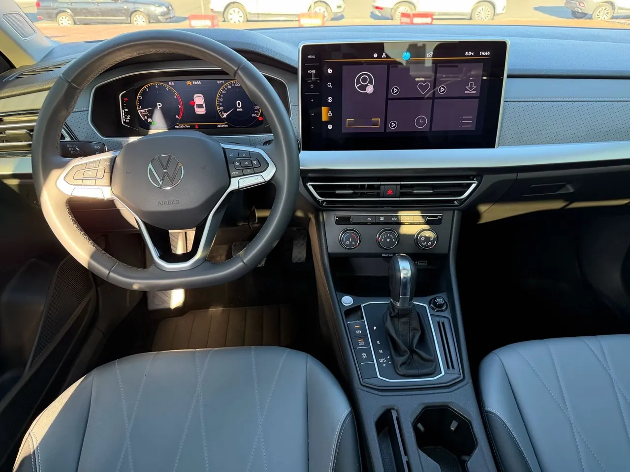 Volkswagen 2024 LaVida 1.5 5 Million Edition Automatic 5
