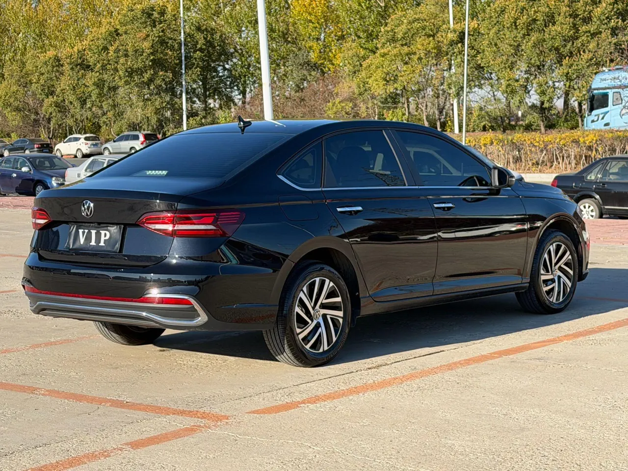 Volkswagen 2024 LaVida 1.5 5 Million Edition Automatic 9