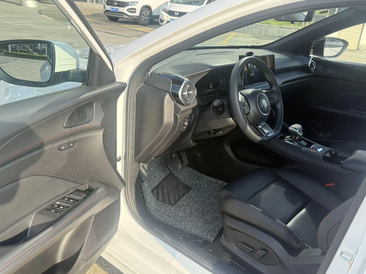 MG 2025 MG5 1.5TGI 300TGI Global Flagship Automatic Gear 9