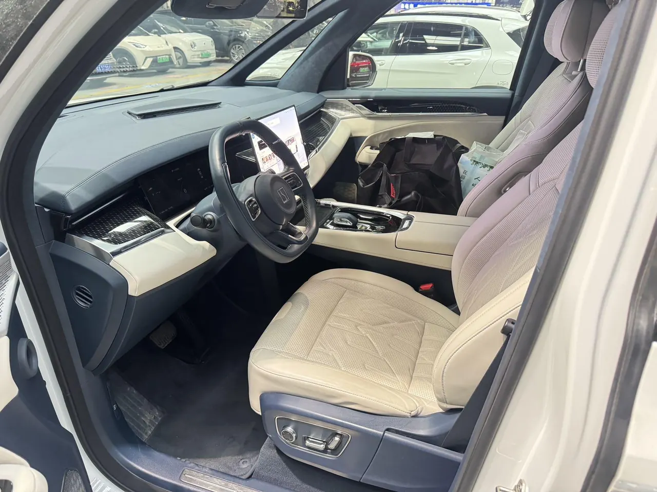 Zeekr 2024 Zeekr 009 six-seat executive version four-wheel drive 108kWh automatic gear 4