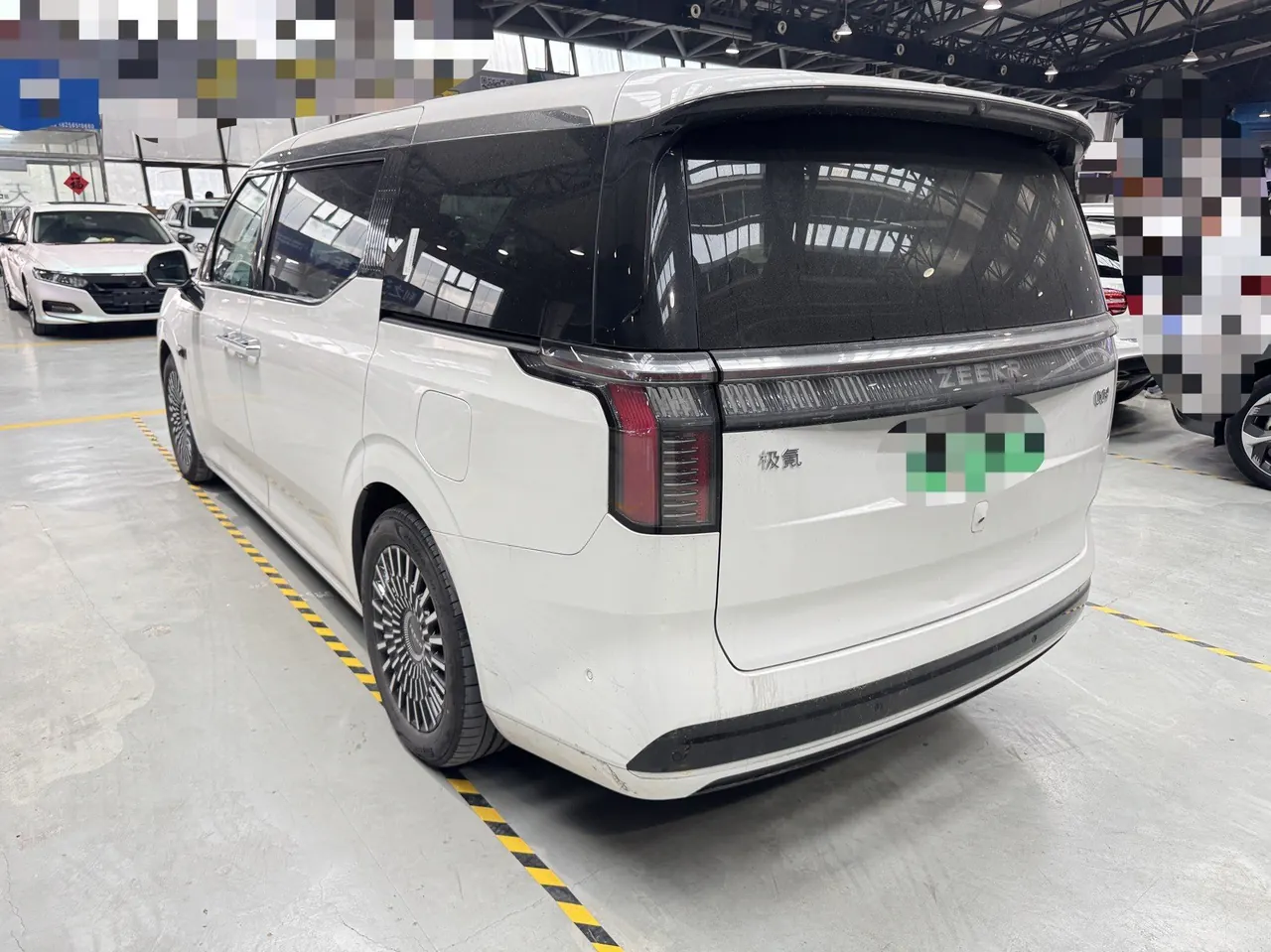 Zeekr 2024 Zeekr 009 six-seat executive version four-wheel drive 108kWh automatic gear 6