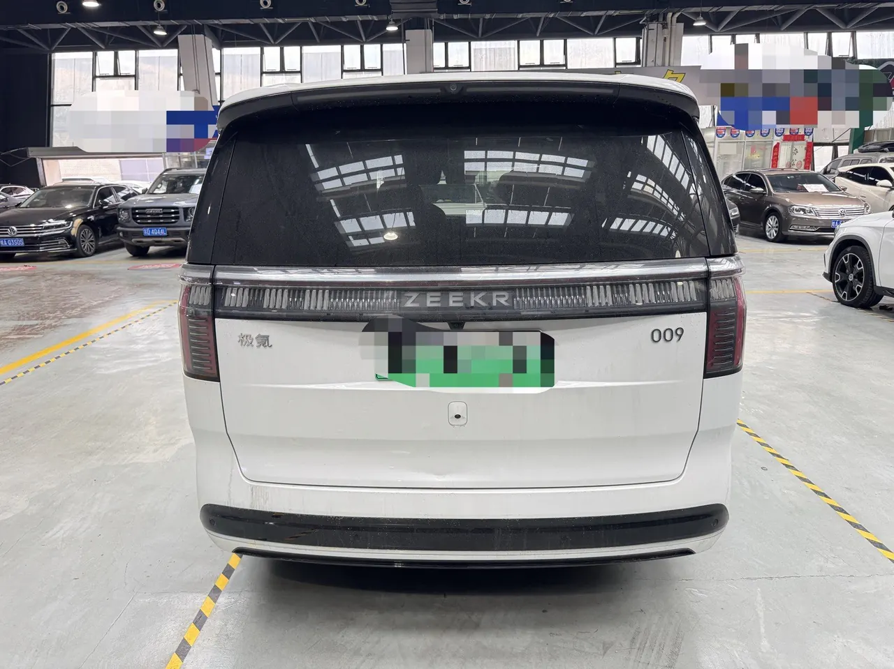 Zeekr 2024 Zeekr 009 six-seat executive version four-wheel drive 108kWh automatic gear 7