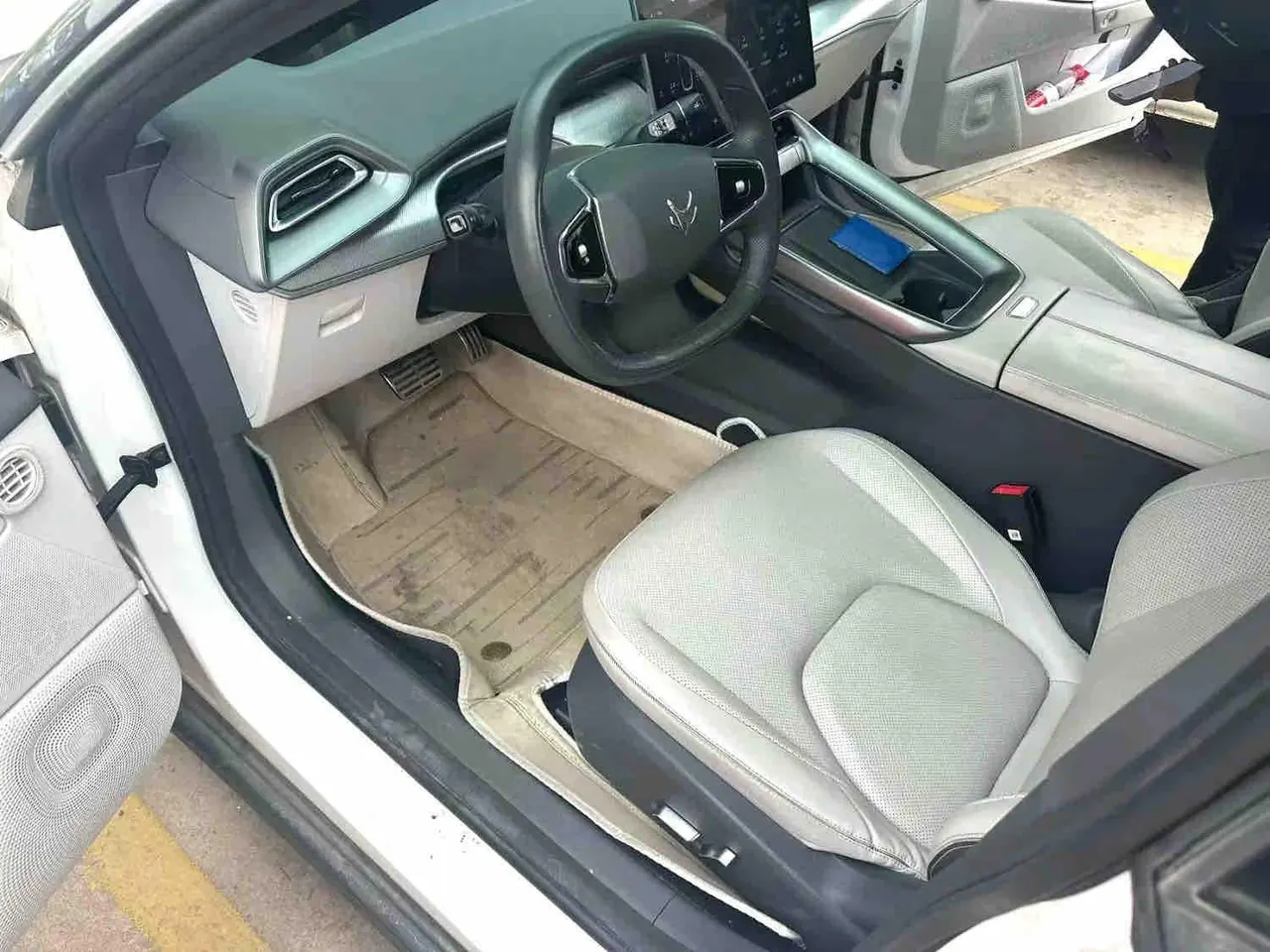 ARCFOX 2024 α S 5 560MAX automatic gear 3