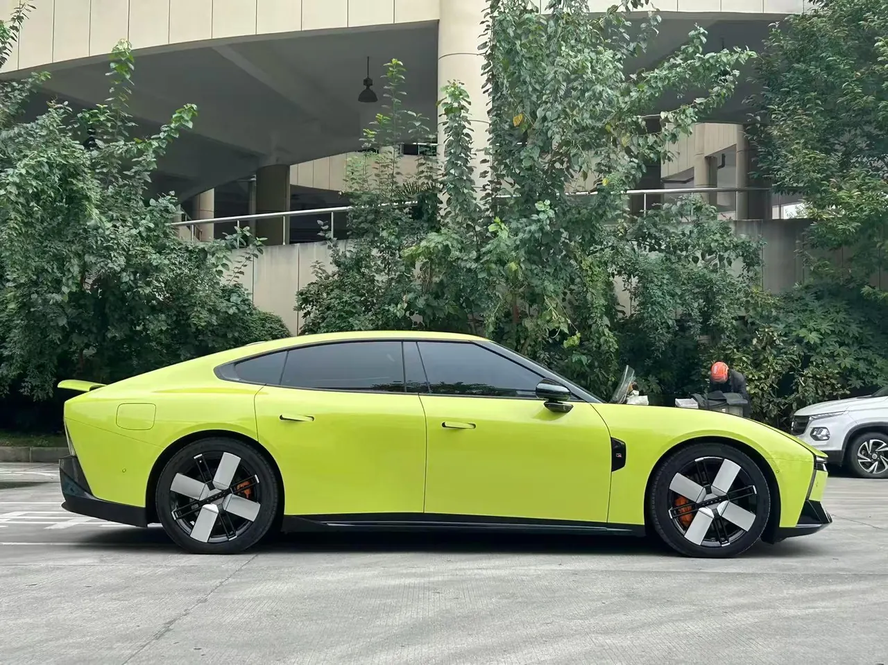 Xpeng 2025 P 7 750km High Performance Edition Automatic Gear 4