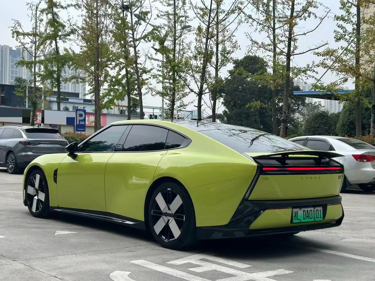 Xpeng 2025 P 7 750km High Performance Edition Automatic Gear 7