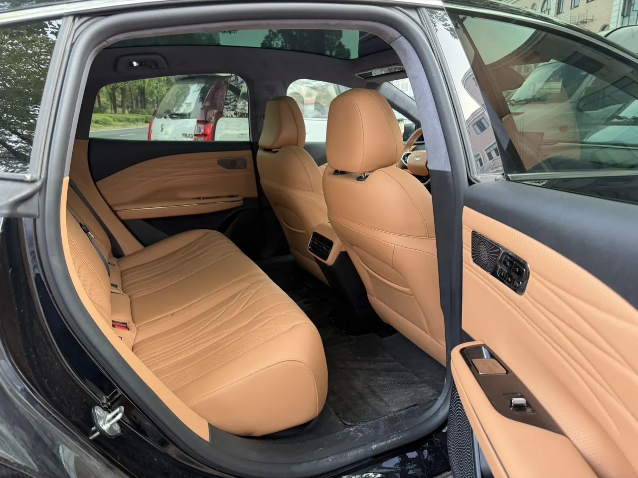 Geely Galaxy 2025 xingyao 8 EM-i 1.5 130km flagship automatic gear 5