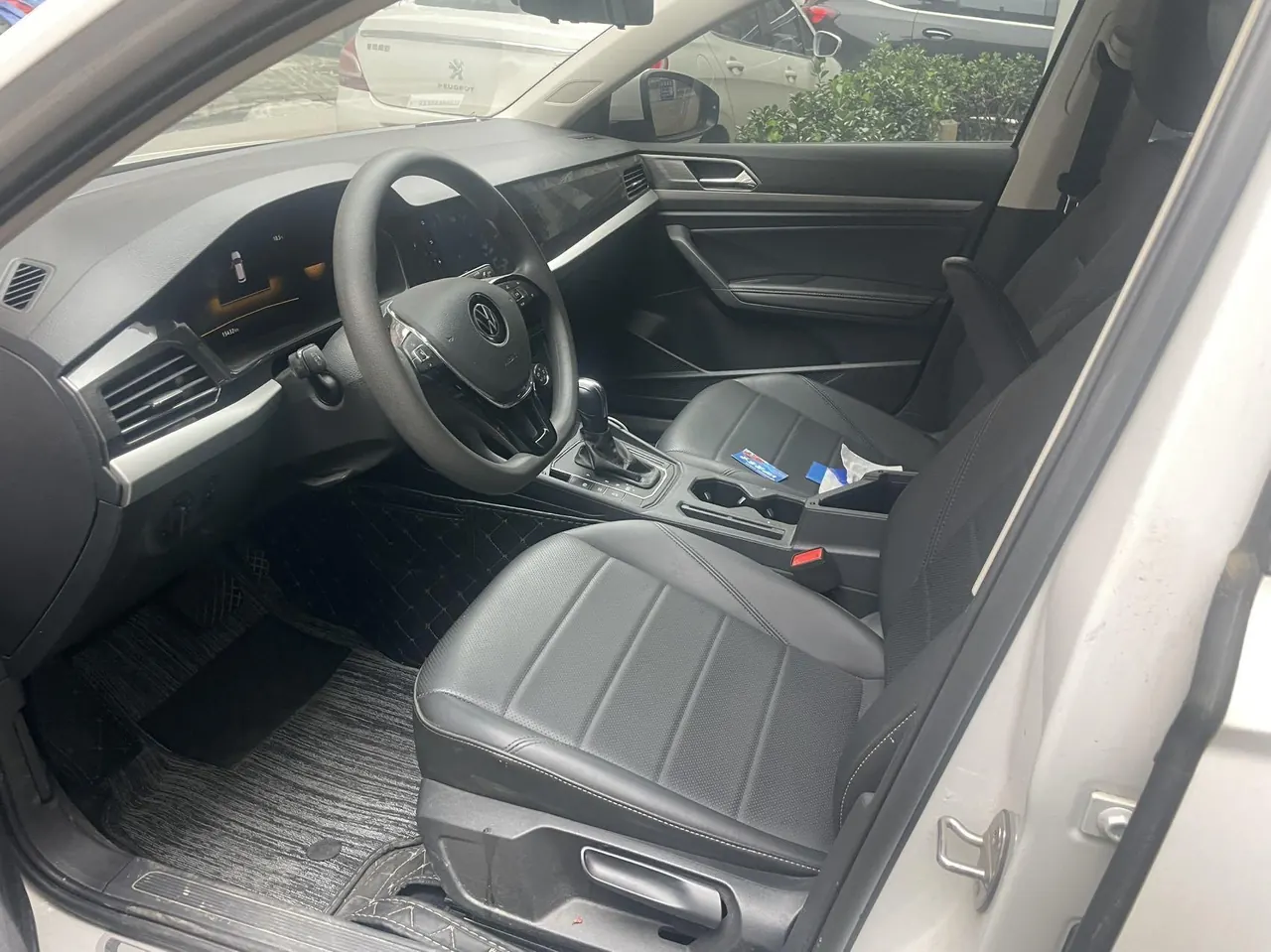 Volkswagen 2022 Lavida 1.5 Comfort Edition Automatic Gear 3
