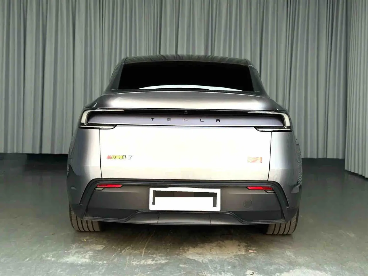 Tesla 2025 Model Y rear-wheel drive version automatic transmission 4