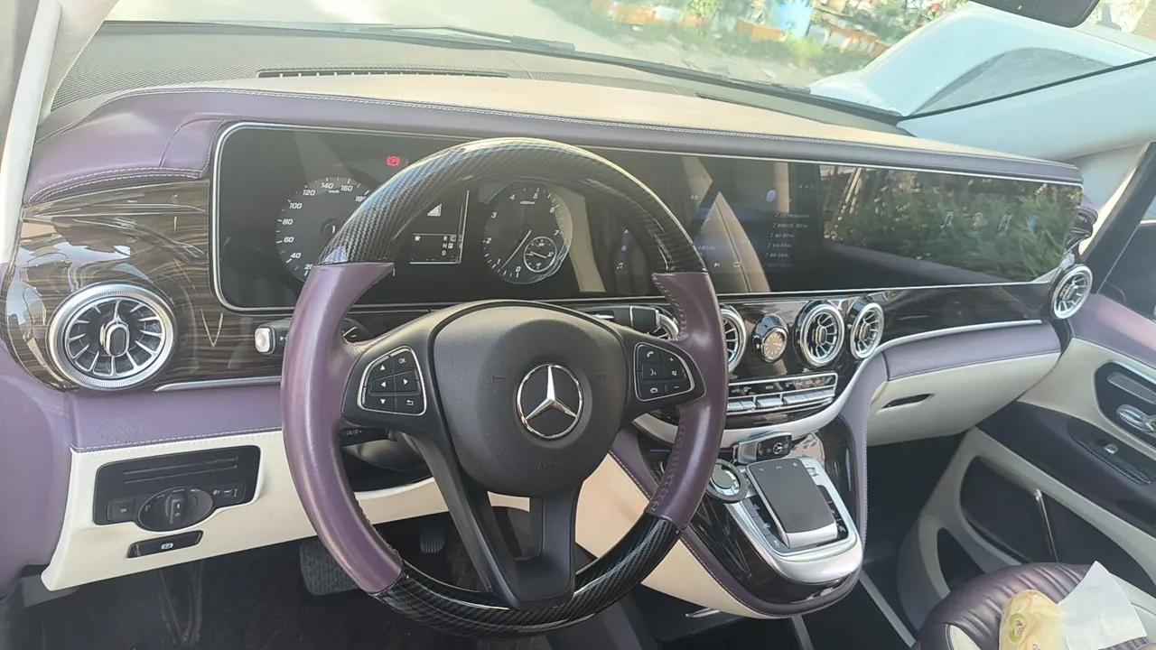 Mercedes Benz 2023 Vito 2.0T Elite Edition 7-seat Automatic Gear 3