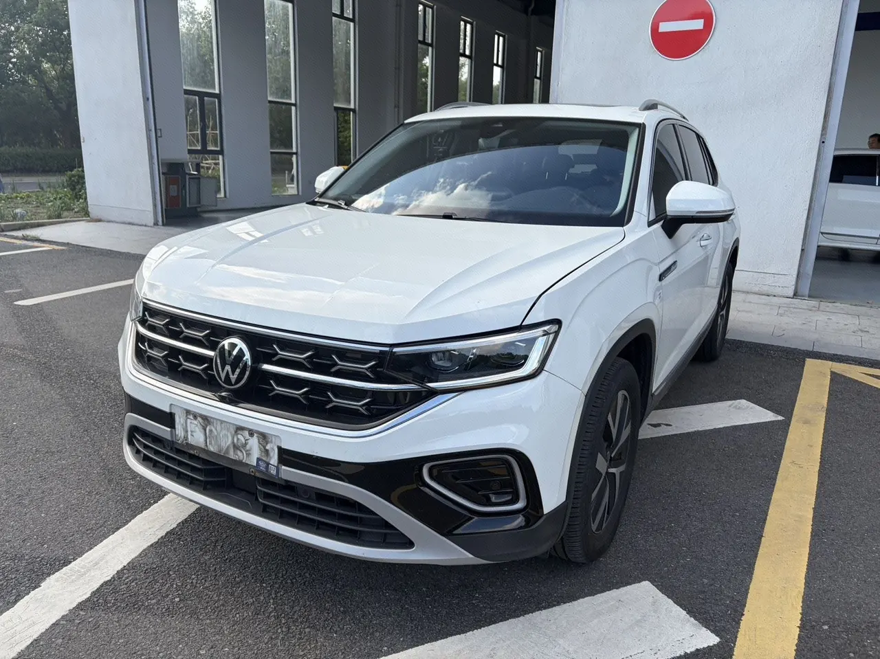 Volkswagen 2023 Tanyue 1.4TSI 280TSI Two-Drive Luxury Plus Advanced Edition Automatic Gear - View 1