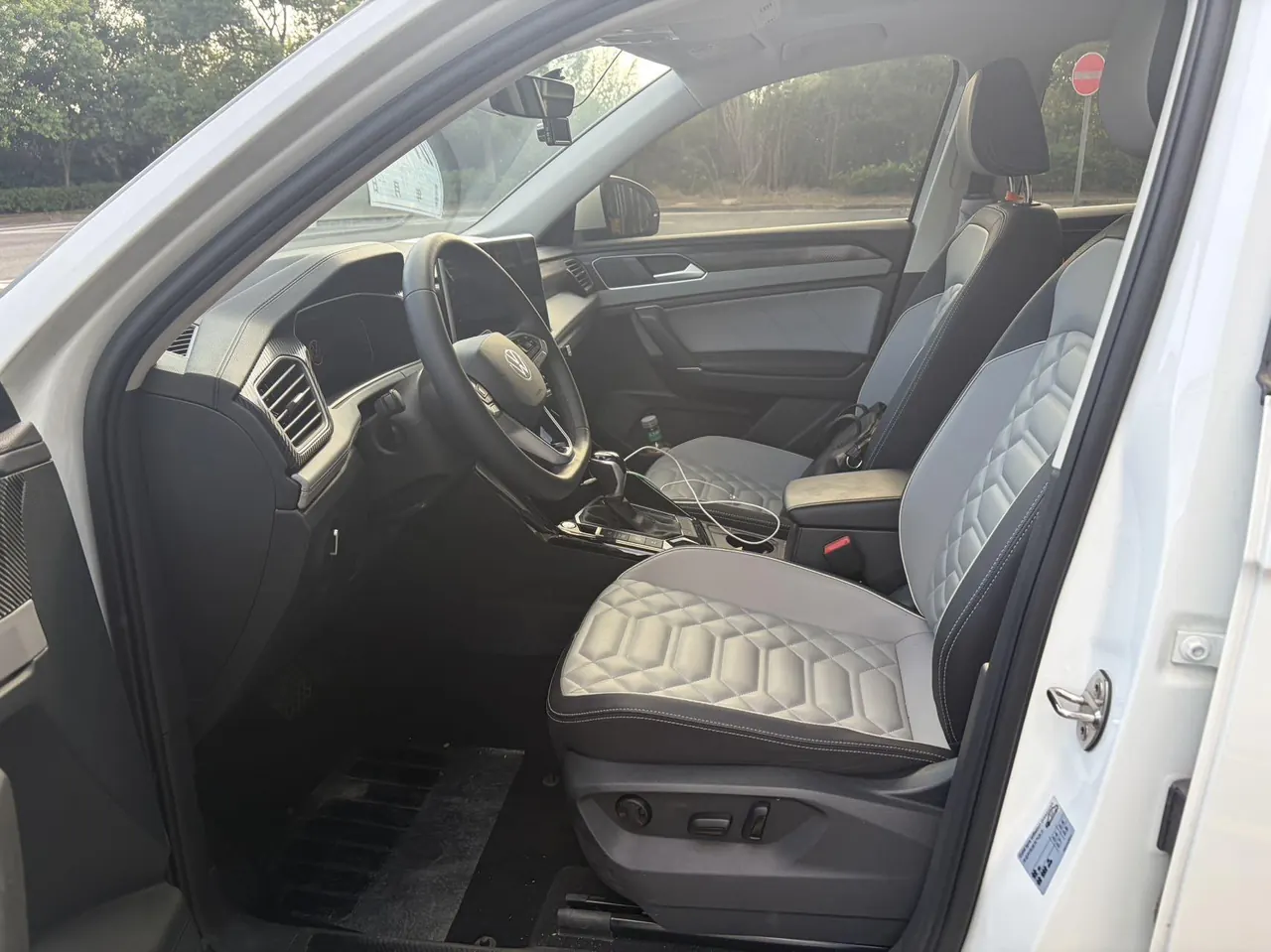 Volkswagen 2023 Tanyue 1.4TSI 280TSI Two-Drive Luxury Plus Advanced Edition Automatic Gear 3