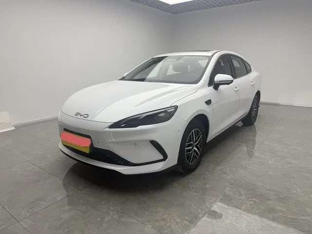 BYD 2025 seals 05 DM-i 1.5 stepless smart driving version 120KM flagship automatic gear - View 1