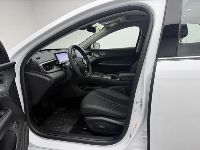 BYD 2025 seals 05 DM-i 1.5 stepless smart driving version 120KM flagship automatic gear 12