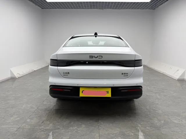 BYD 2025 seals 05 DM-i 1.5 stepless smart driving version 120KM flagship automatic gear 3