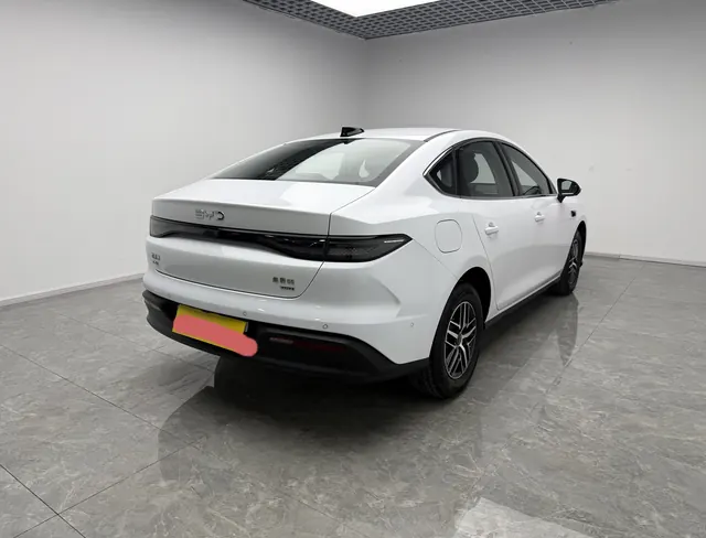BYD 2025 seals 05 DM-i 1.5 stepless smart driving version 120KM flagship automatic gear 6