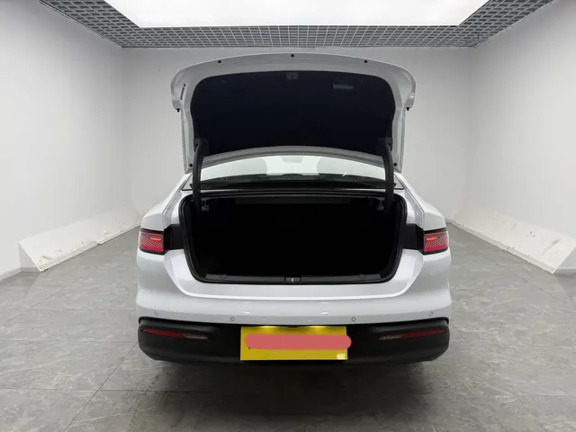 BYD 2025 seals 05 DM-i 1.5 stepless smart driving version 120KM flagship automatic gear 7