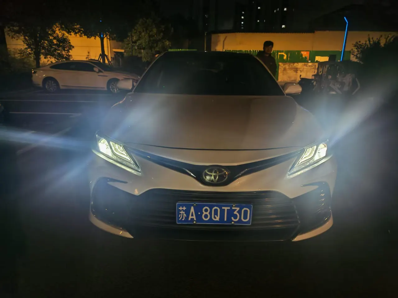 Toyota 2021 Camry 2.5G Deluxe Edition Automatic Gear 3