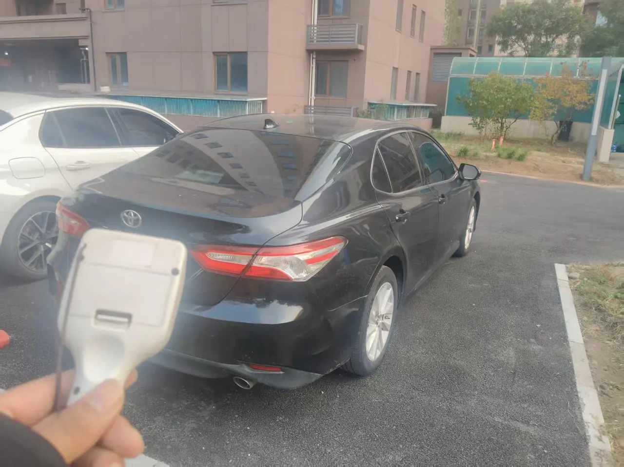 Toyota 2023 Camry 2.0GVP Stepless Leading Edition Automatic Gear 5