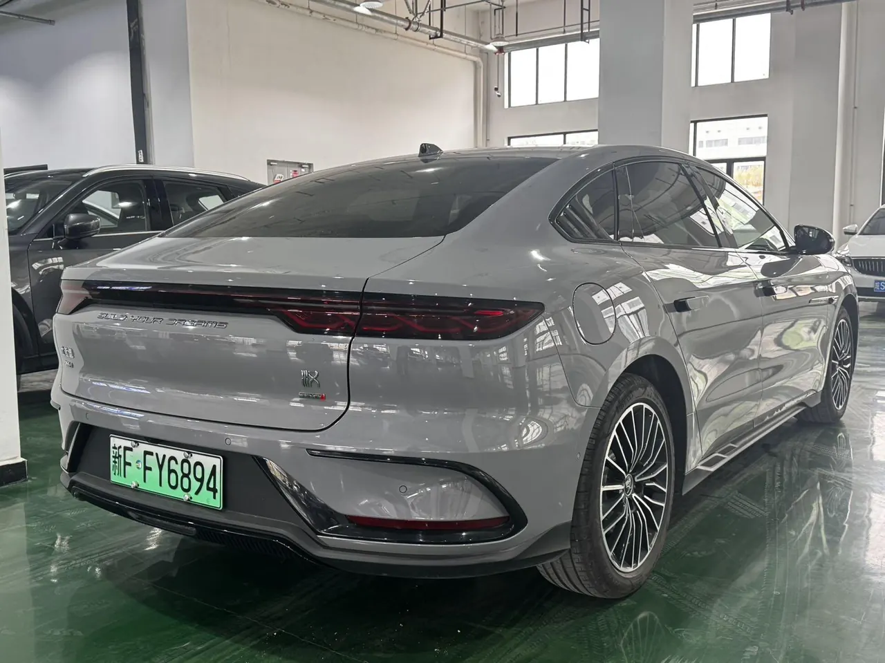 BYD 2025 Han DM-i 1.5T stepless 125KM laser Radar intelligent driving automatic gear 4