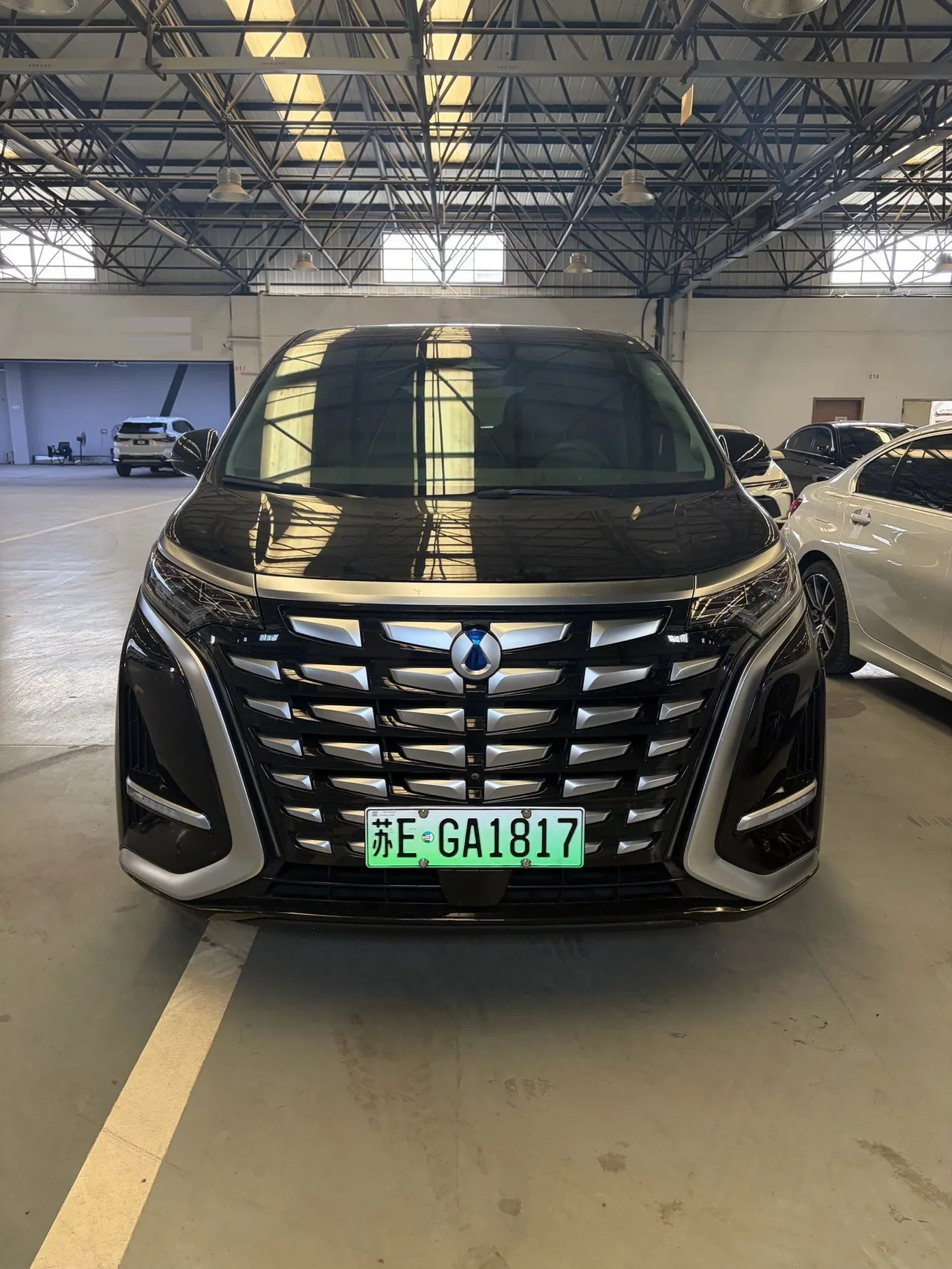 Denza 2022 Denza D9 DM-i 1.5T stepless 970 four-wheel drive flagship automatic gear 2