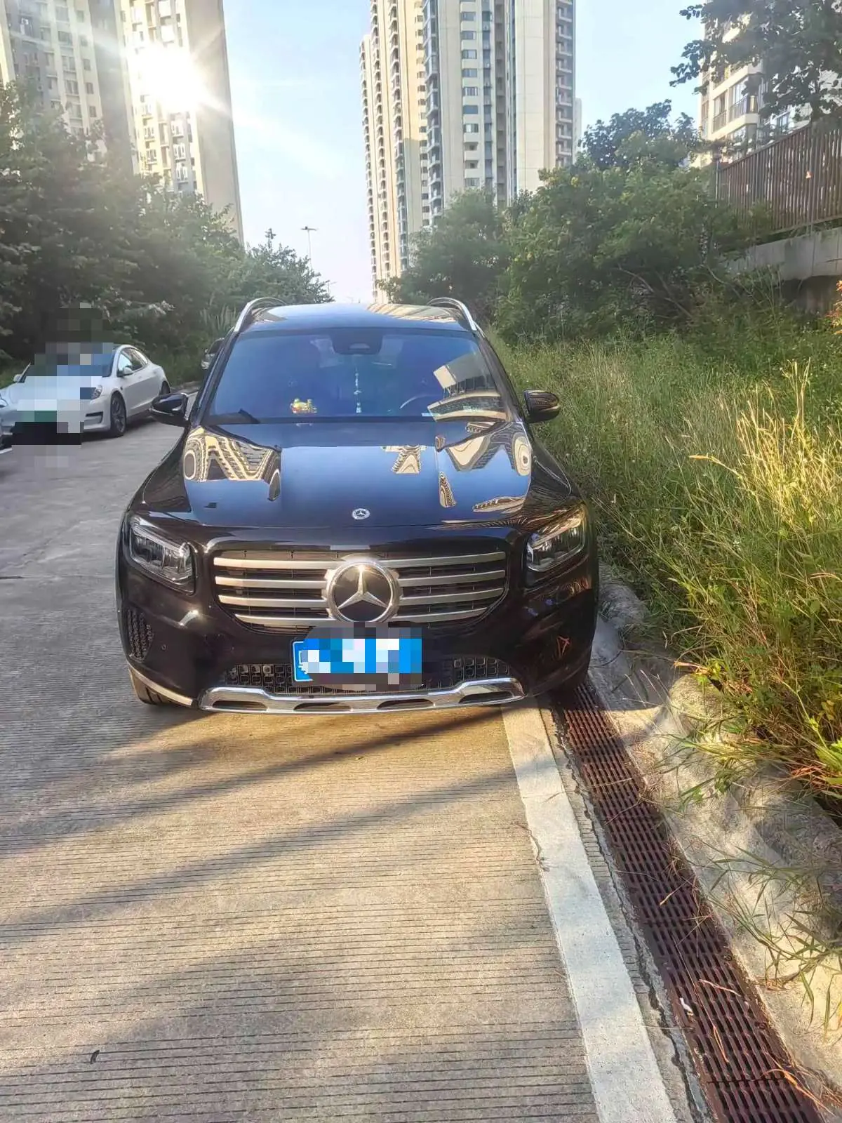 Mercedes Benz 2025 GLB 220 48V 2.0T Sporty Model Automatic 2