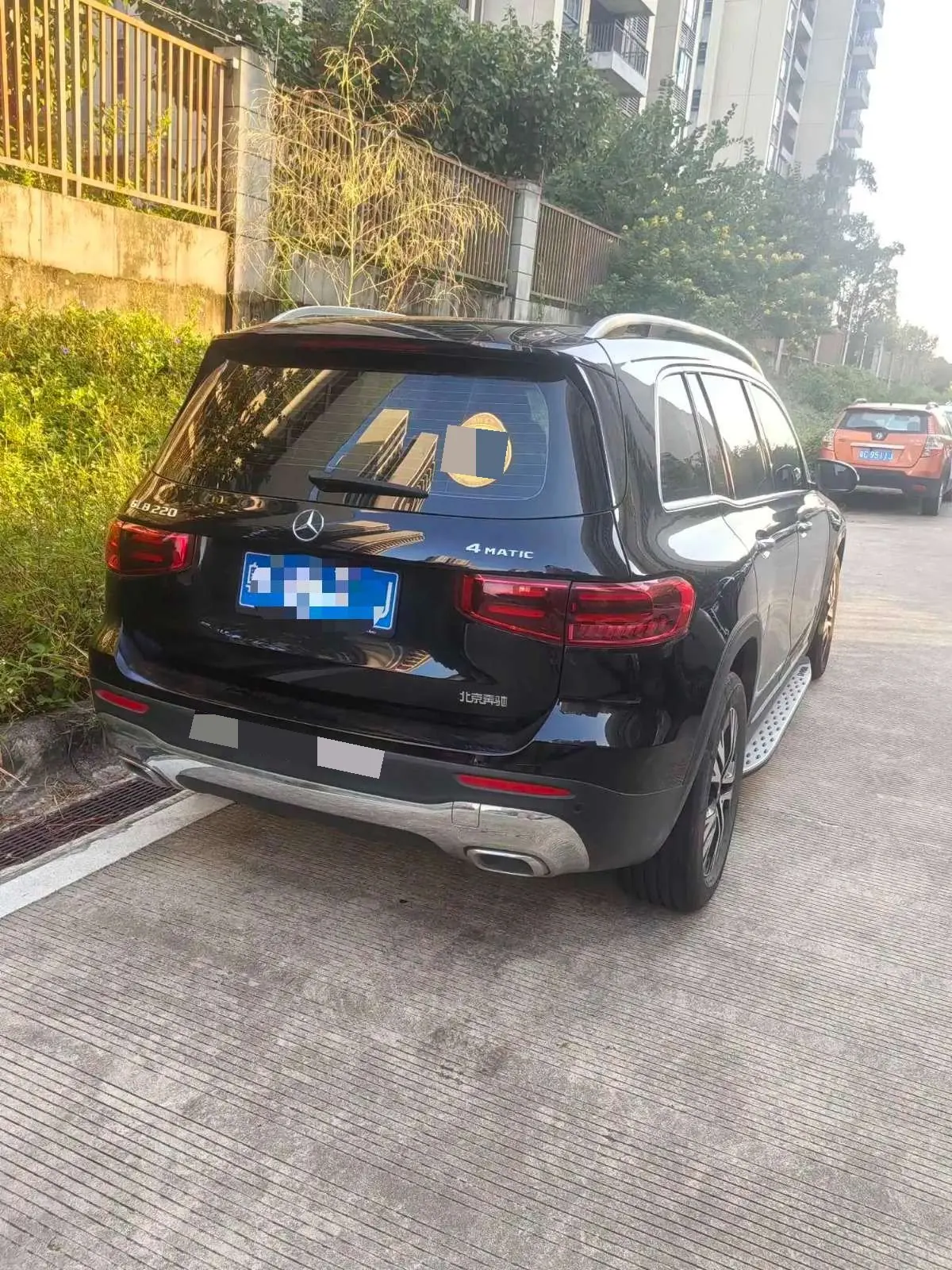 Mercedes Benz 2025 GLB 220 48V 2.0T Sporty Model Automatic 4