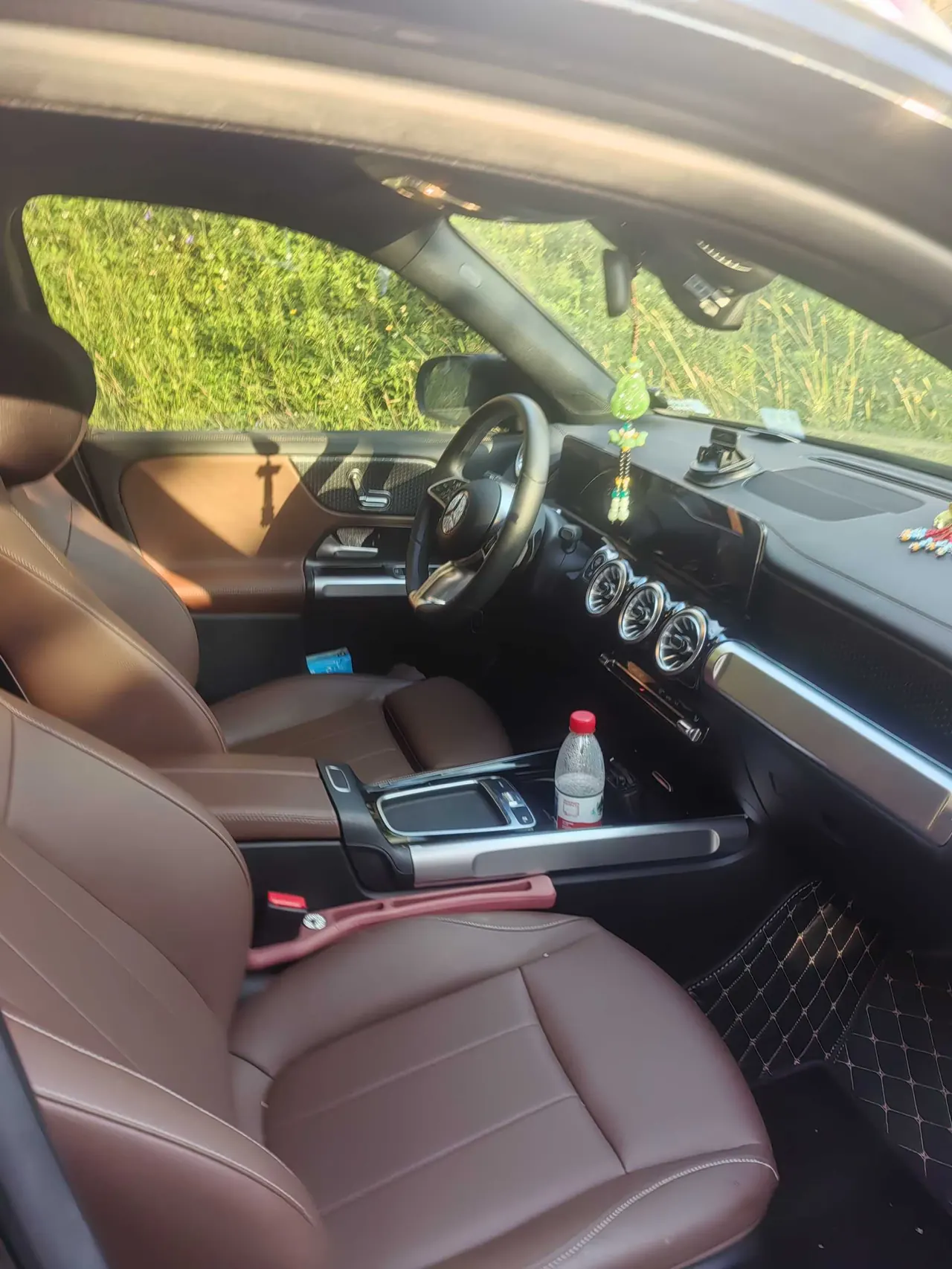 Mercedes Benz 2025 GLB 220 48V 2.0T Sporty Model Automatic 5