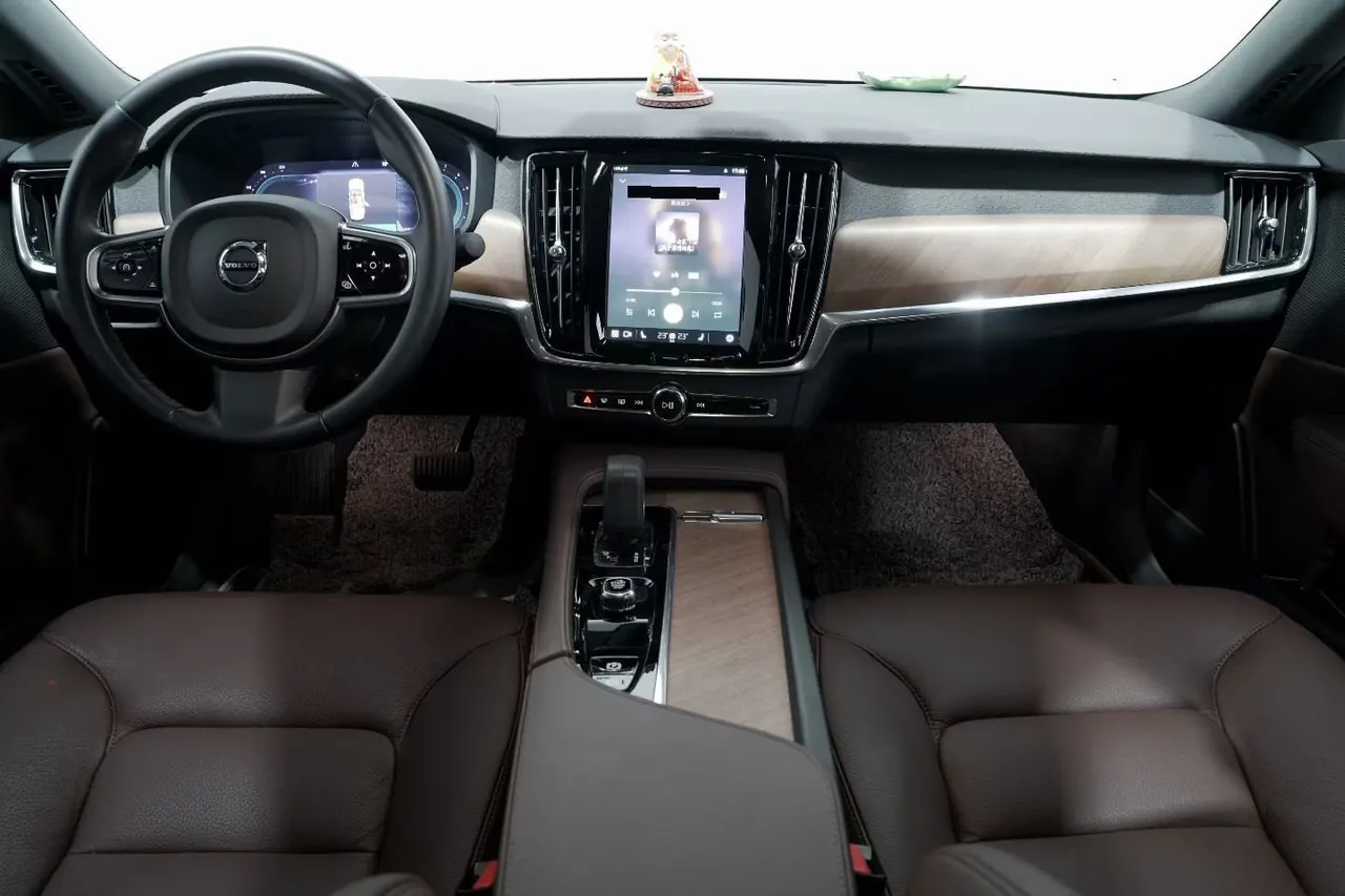 Volvo 2022 S90 48V 2.0T B5 Zhiyi Deluxe Edition Automatic Gear 6