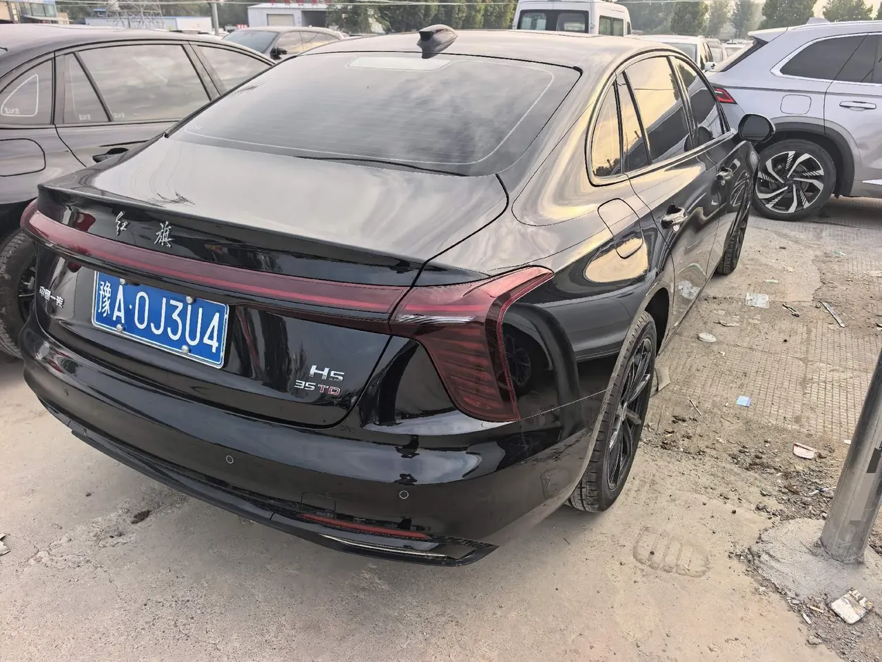 HongQi 2025 H5 1.5T Xuan Ying Edition Automatic Gear 4