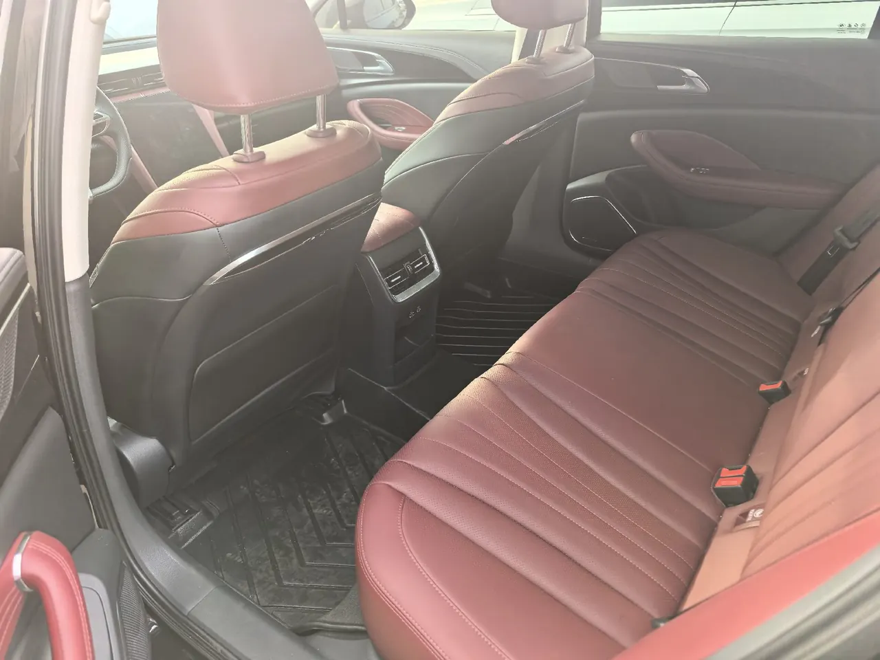 HongQi 2025 H5 1.5T Xuan Ying Edition Automatic Gear 6