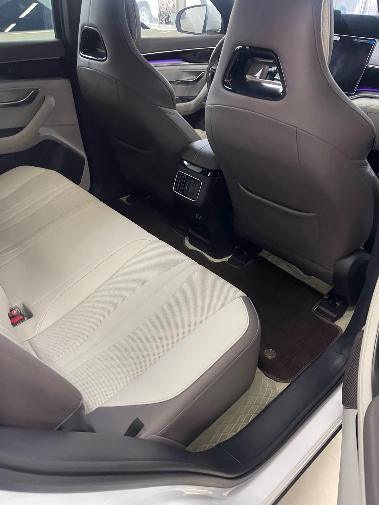 BYD Song PLUS New Energy 2025 Song PLUS DM-i 1.5 Stepless 112KM Honorable Automatic Gear 6