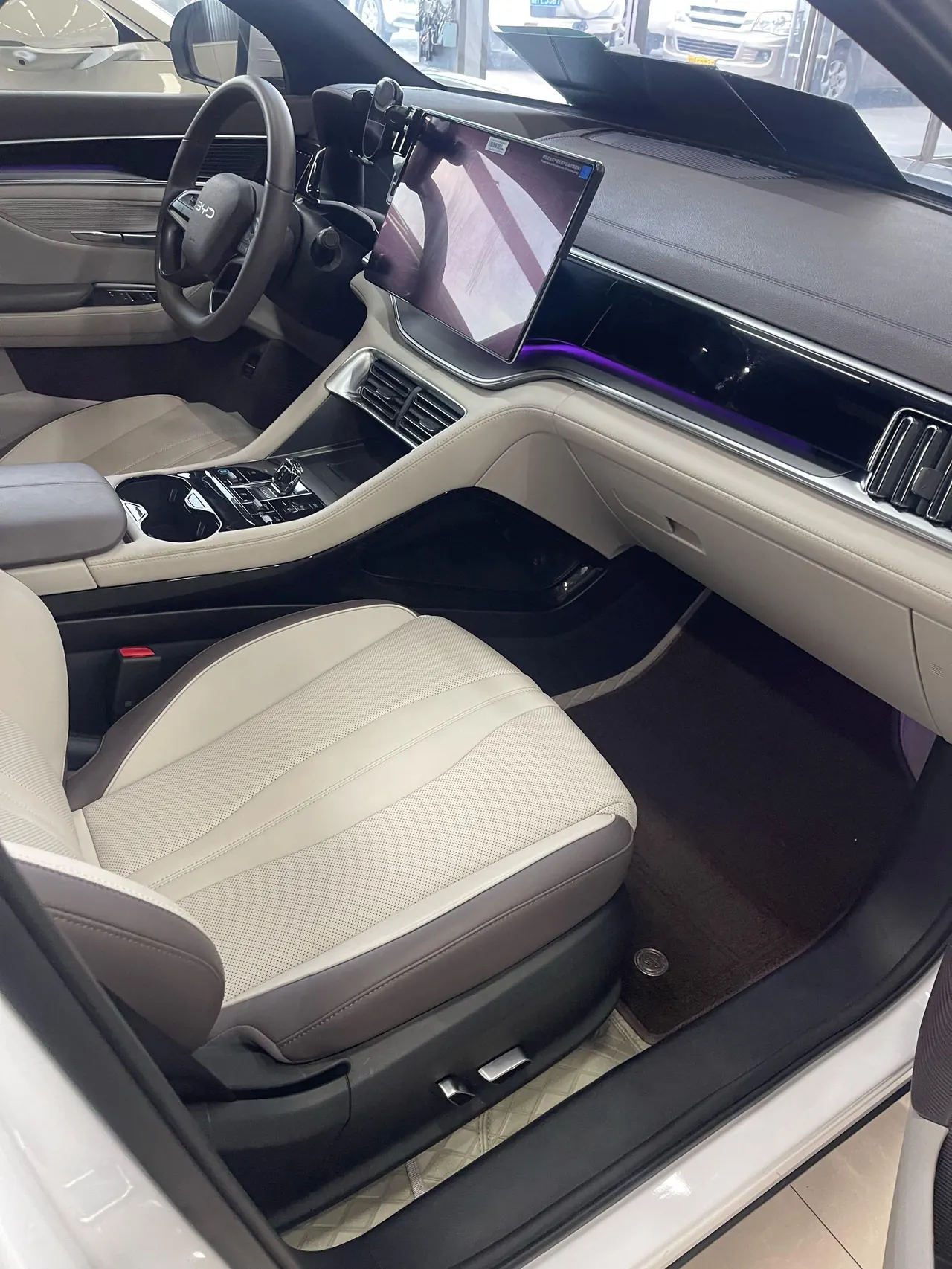 BYD Song PLUS New Energy 2025 Song PLUS DM-i 1.5 Stepless 112KM Honorable Automatic Gear 7