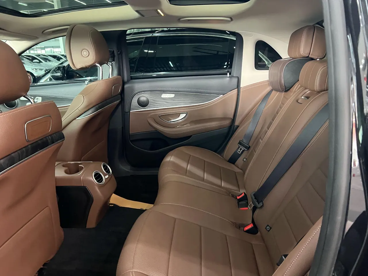 Mercedes Benz E-Class 2020 E 300 L 2.0T Sports Fashion Automatic Gear 5
