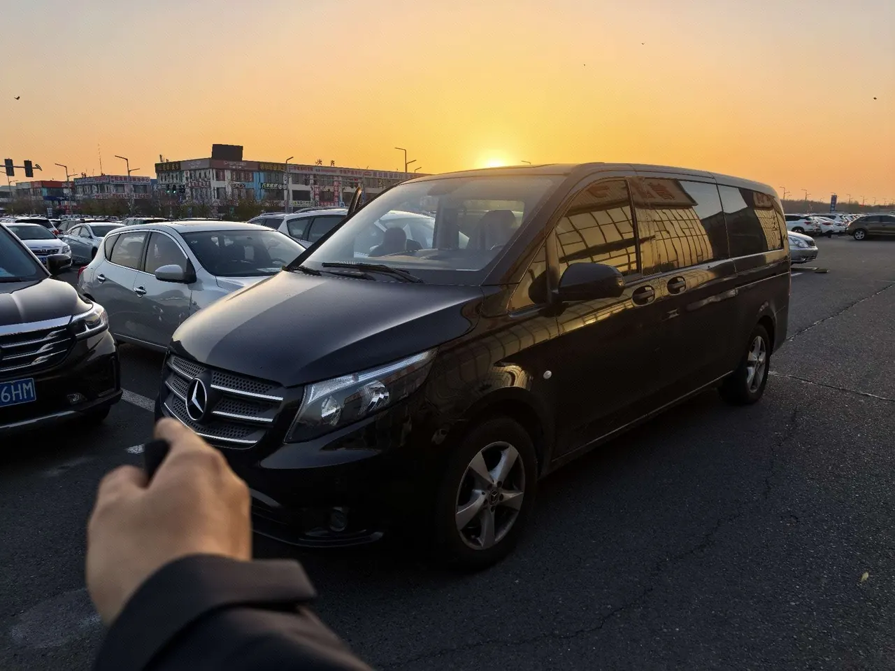Mercedes Benz 2020 Vito 2.0T Business Edition 7-seat Automatic Gear - View 1