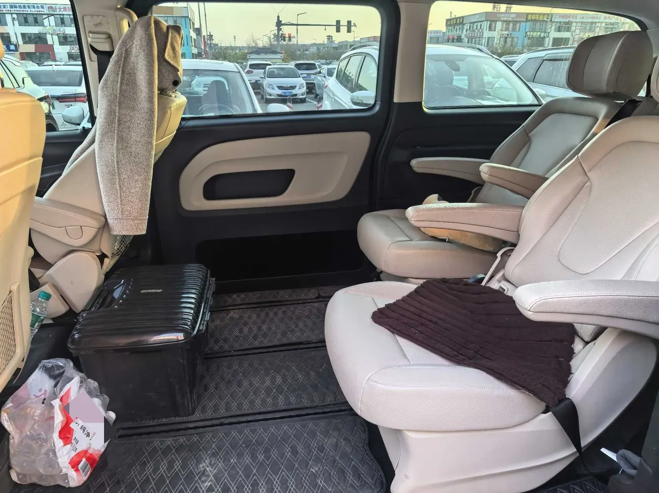 Mercedes Benz 2020 Vito 2.0T Business Edition 7-seat Automatic Gear 14