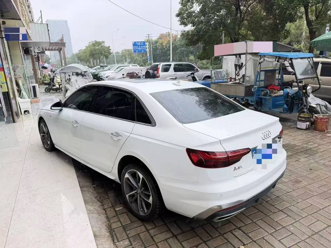 Audi 2020 A4L 2.0TFSI 40TFSI Fashion Dynamic Automatic 2
