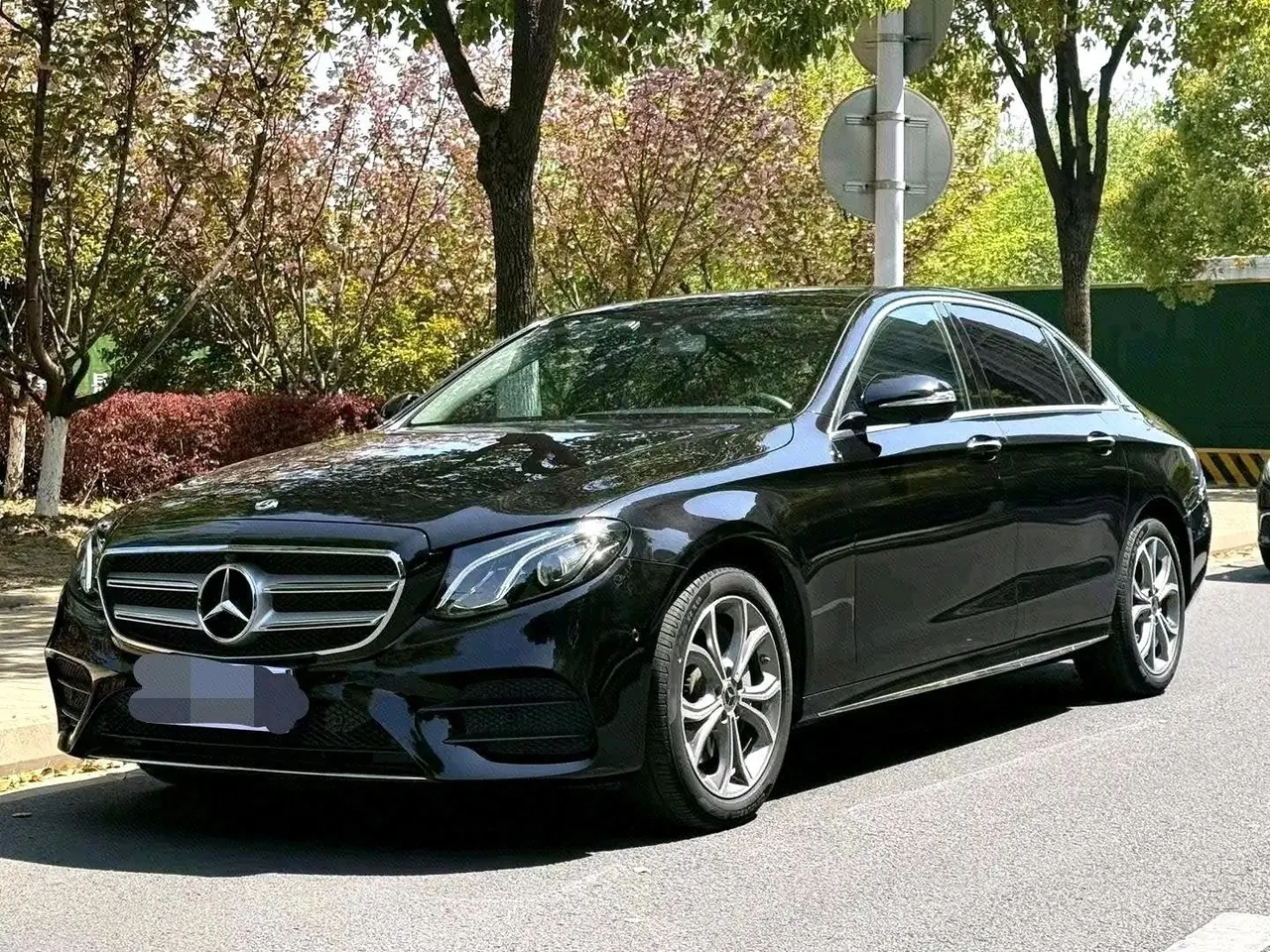 Mercedes Benz E-Class 2020 E 300 L 2.0T Fashion Automatic Gear - View 1
