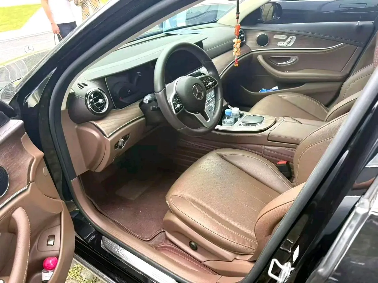 Mercedes Benz E-Class 2020 E 300 L 2.0T Fashion Automatic Gear 4