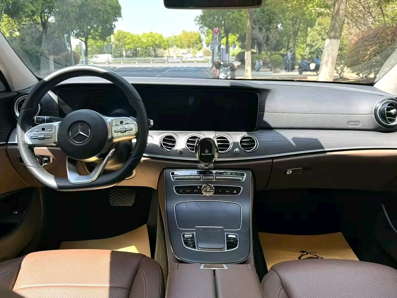 Mercedes Benz E-Class 2020 E 300 L 2.0T Fashion Automatic Gear 6