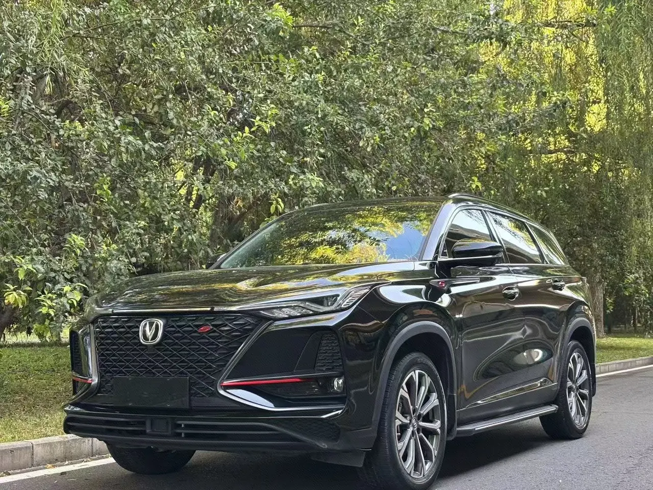 ChangAn 2023 CS75 PLUS 2.0T Honorable Automatic Gear - View 1