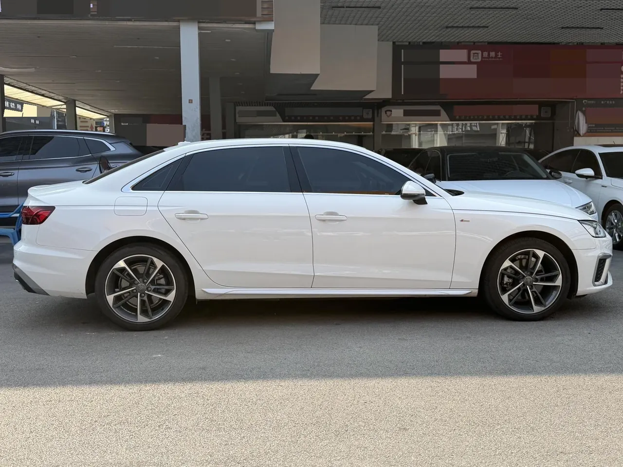 Audi 2020 A4L 2.0TFSI 40TFSI Fashion Dynamic Automatic 8